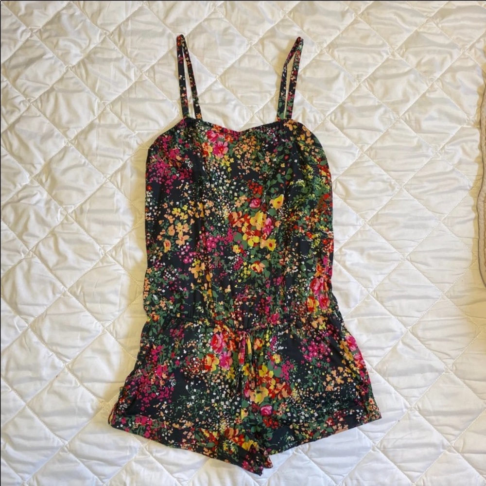 Romper - Picture 5 of 7